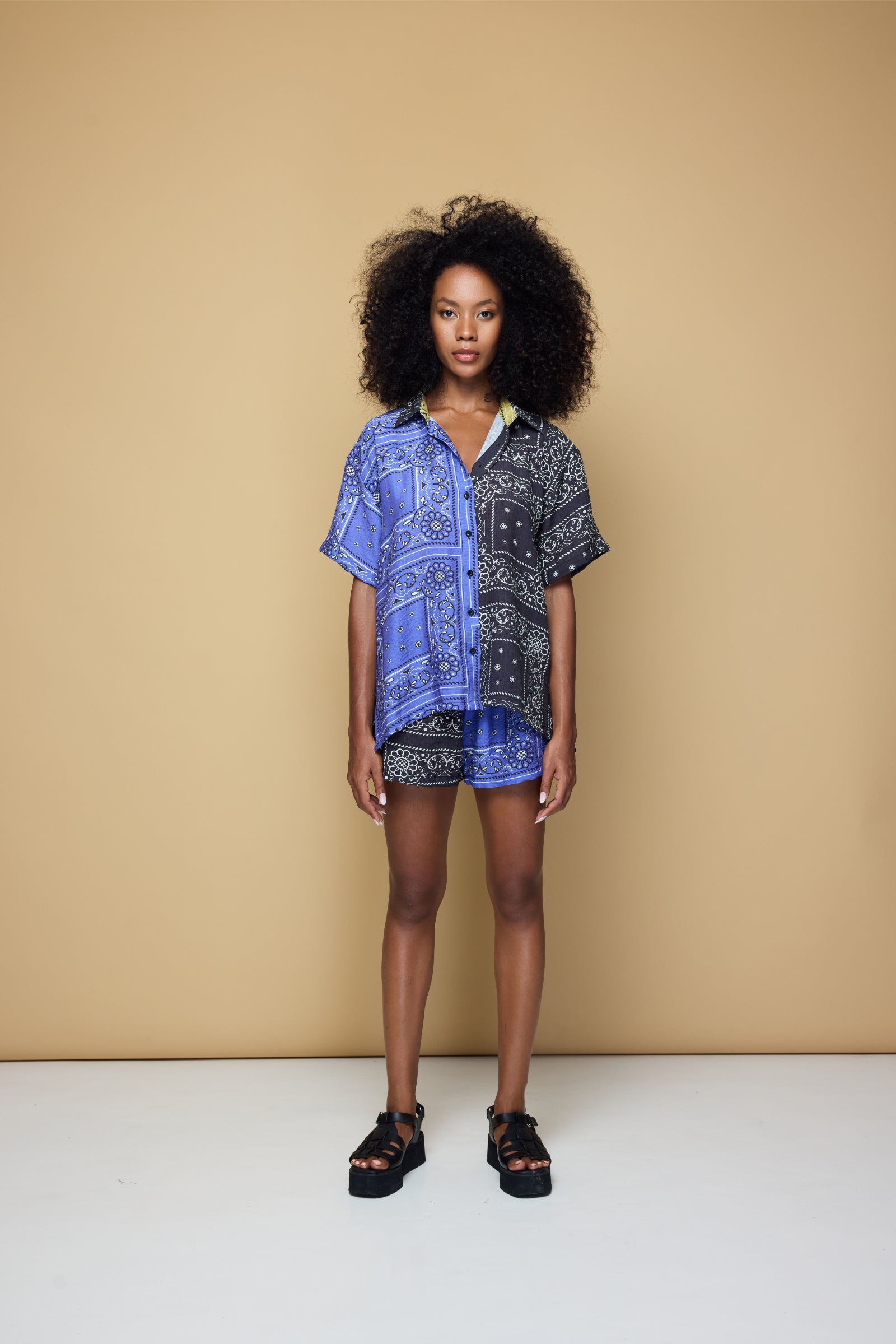 PATCHWORK SALLY DRAWSTRING SHORT - PATCHWORK BANDANA STATE PRINT  BLUE/BLACK/LIME