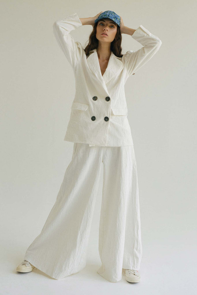 BODENE SUIT JACKET - OFF WHITE / CHAROCOAL BUTTONS